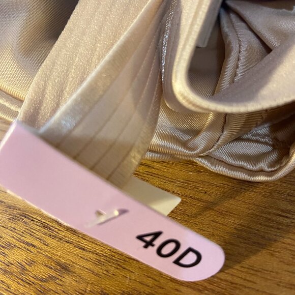 **Bali** One U Underwire, Smoothing & Concealing Full--Coverage Bra, DF3W11 40D - Picture 6 of 6